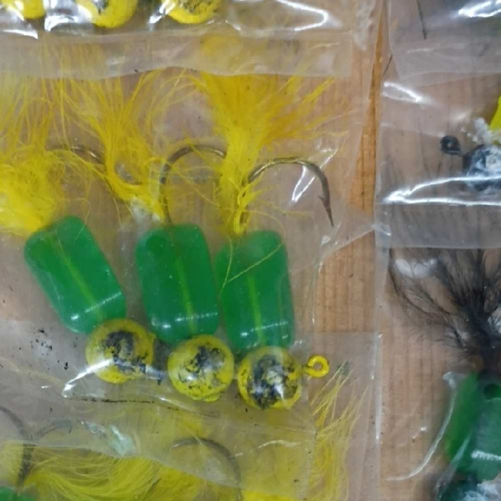 Assorted Fishing Lures Set - Picture 4 of 8